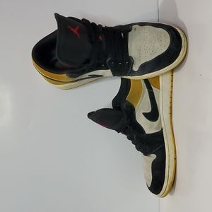 Jordan 1 Low Pollen size 10.5